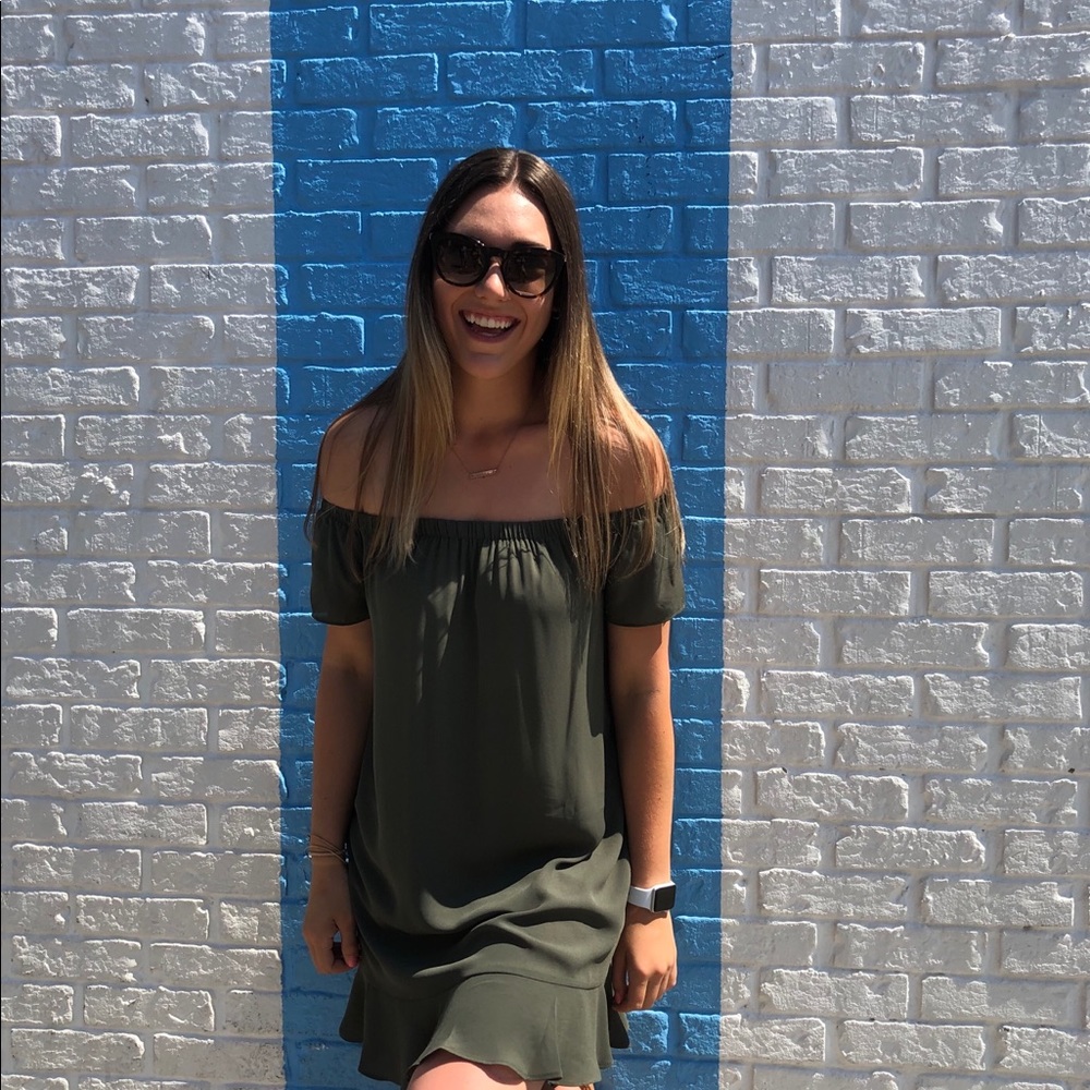 Meet your Posher, Nicole